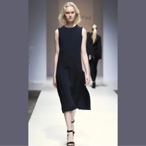 NWT WORTH designer Dark Navy Satin Back Crepe Betina Dress, size 8